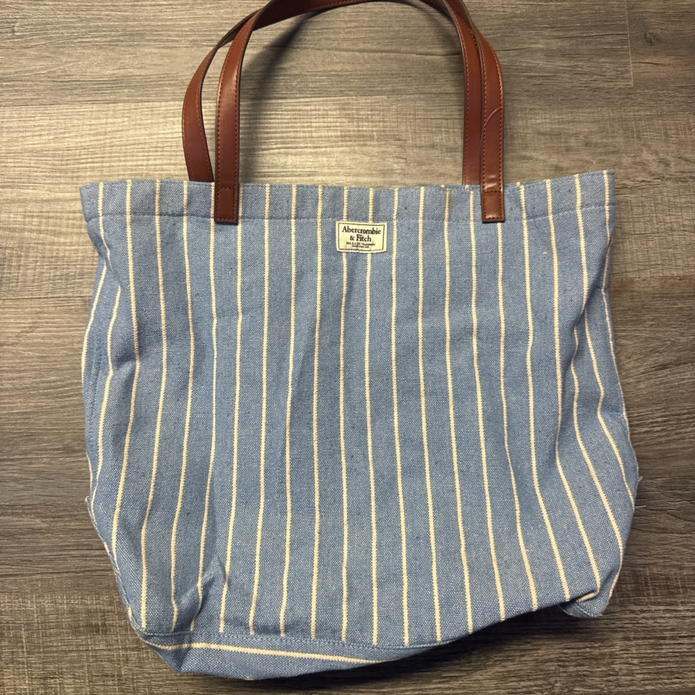 Abercrombie and fitch tote bag